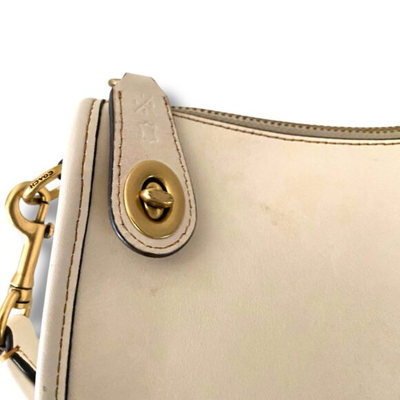 Coach Swinger Bag  20 Brass Chalk Glovetanned Leather Beige - Picture 2 of 10